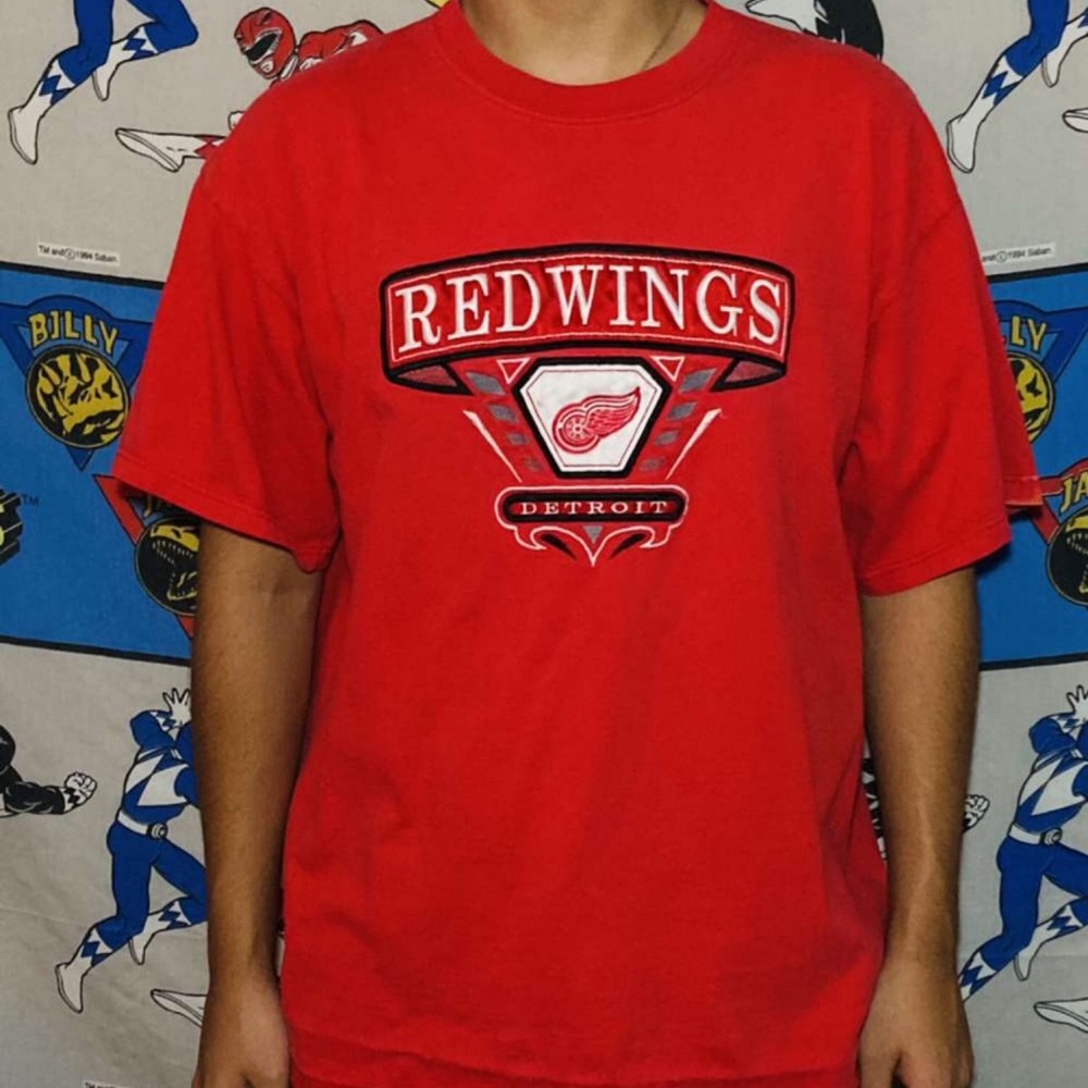 Vintage Redwings tee dm me first!!